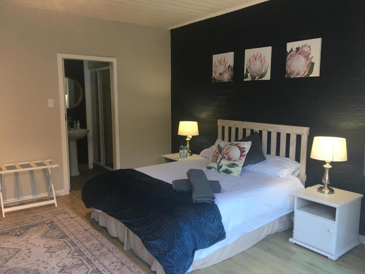 Wedmore Place With Solar Граъмстаун Екстериор снимка